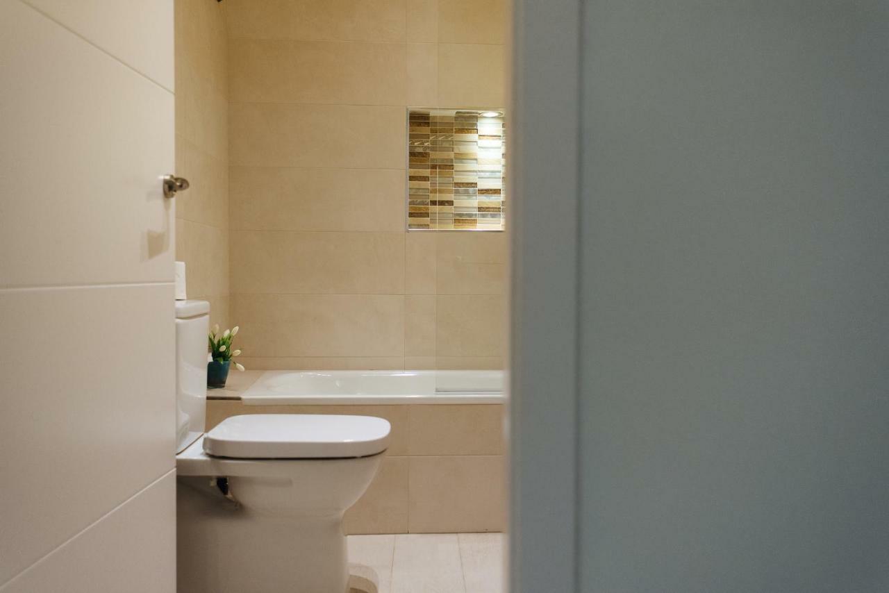 Luxury Apartment Penuelas Free Parking Seville Ngoại thất bức ảnh